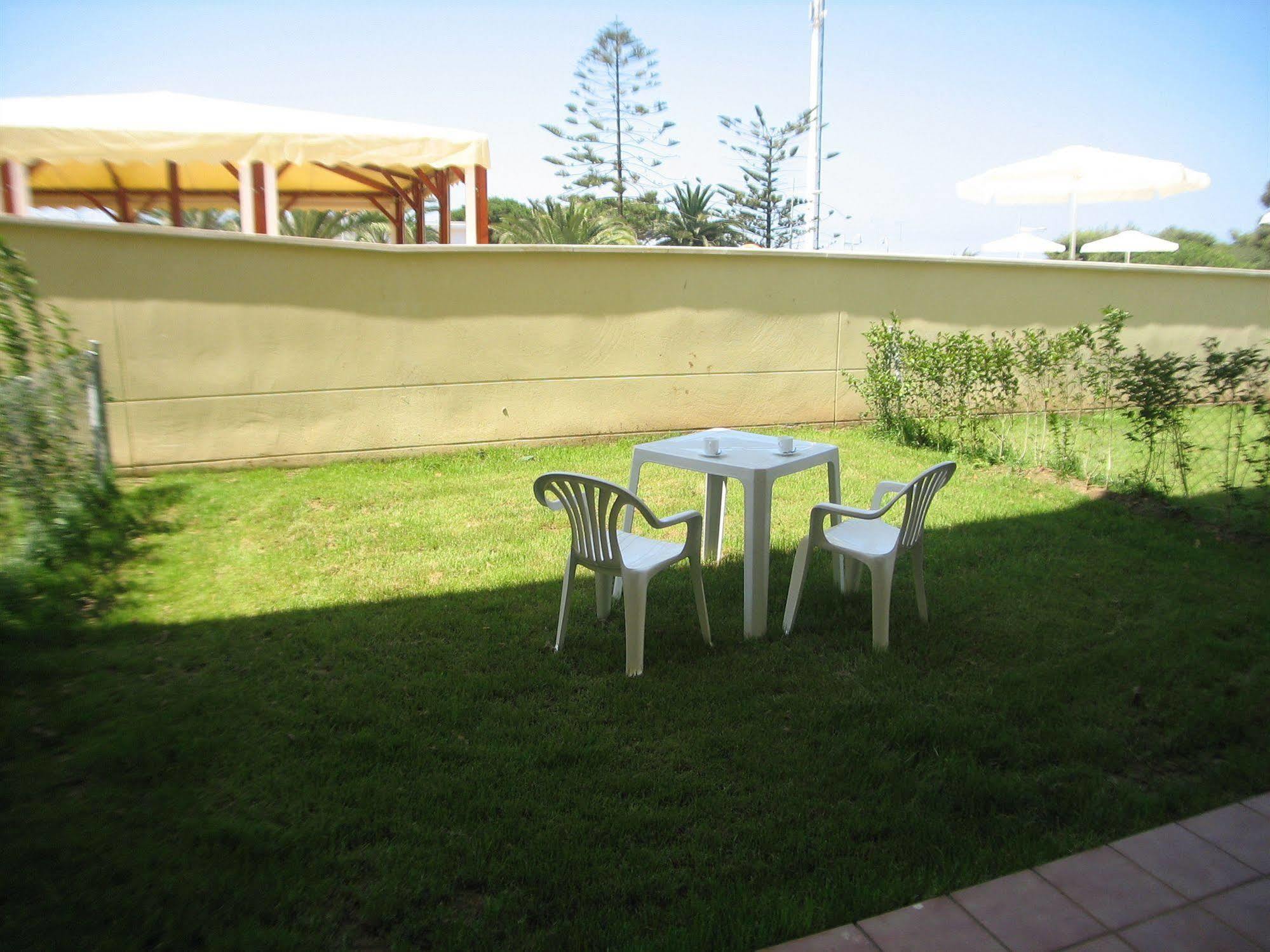 Apartamentos Turisticos Canos De Meca Los Canos De Meca Extérieur photo