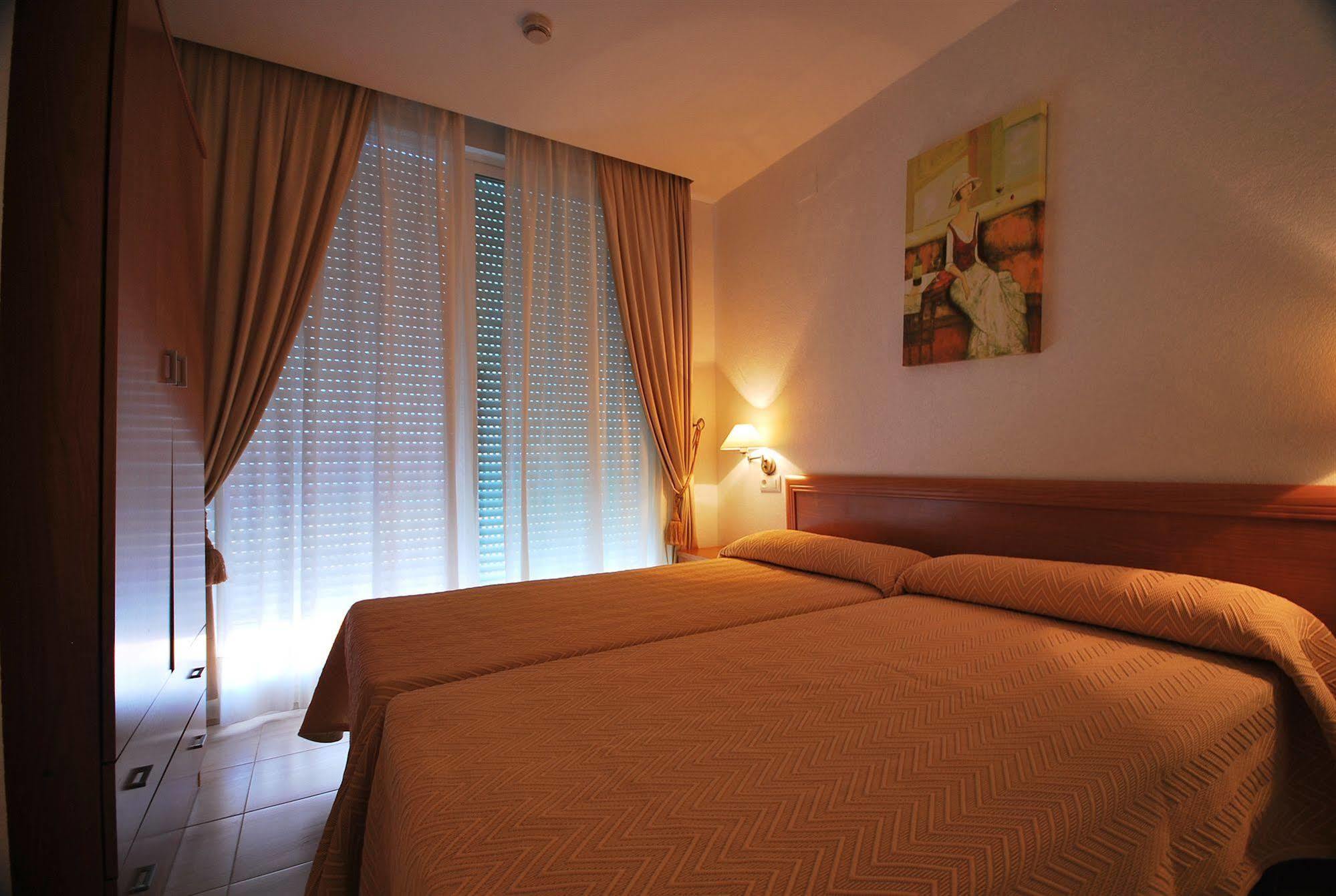 Apartamentos Turisticos Canos De Meca Los Canos De Meca Extérieur photo